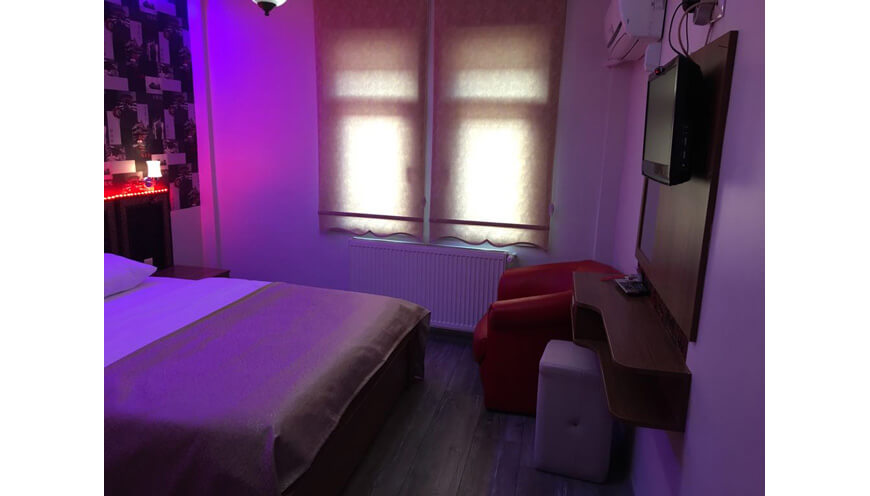 Çift Kişilik Yatak