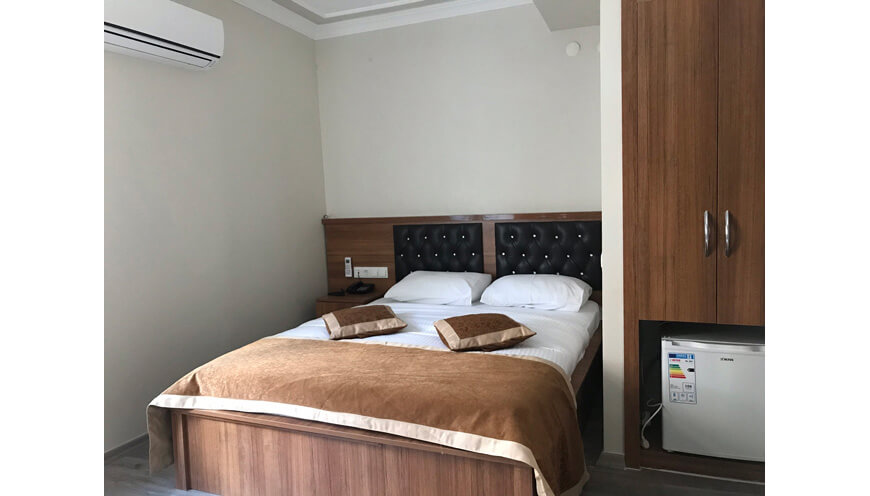 Çift Kişilik Yatak