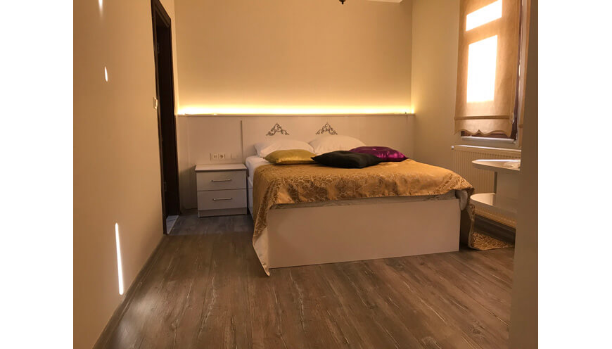 Çift Kişilik Yatak