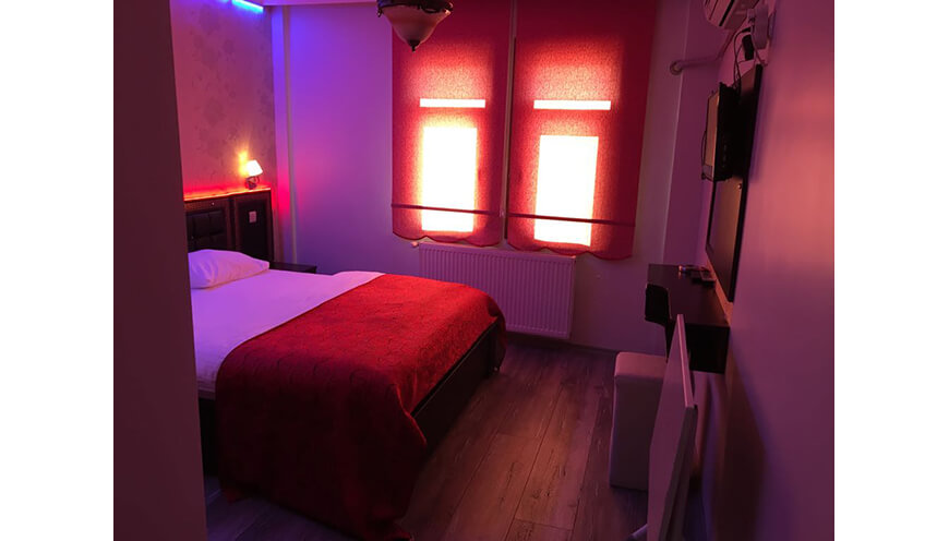 Çift Kişilik Yatak